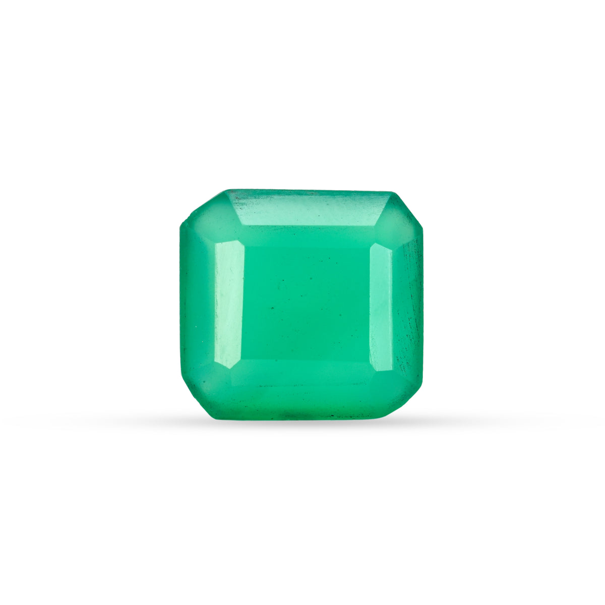 8.83 Carat Green Onyx (Chalcedony Stone) - Natural & Lab-Certified  06/08 - 26