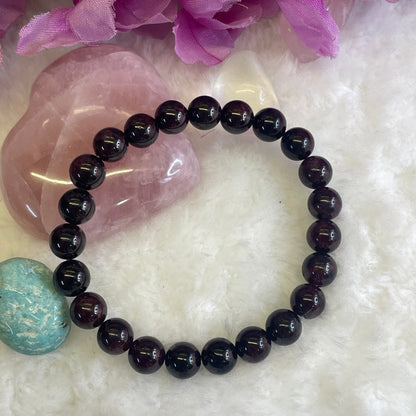 Courage & Manifestation Bracelet - Garnet - 8 mm