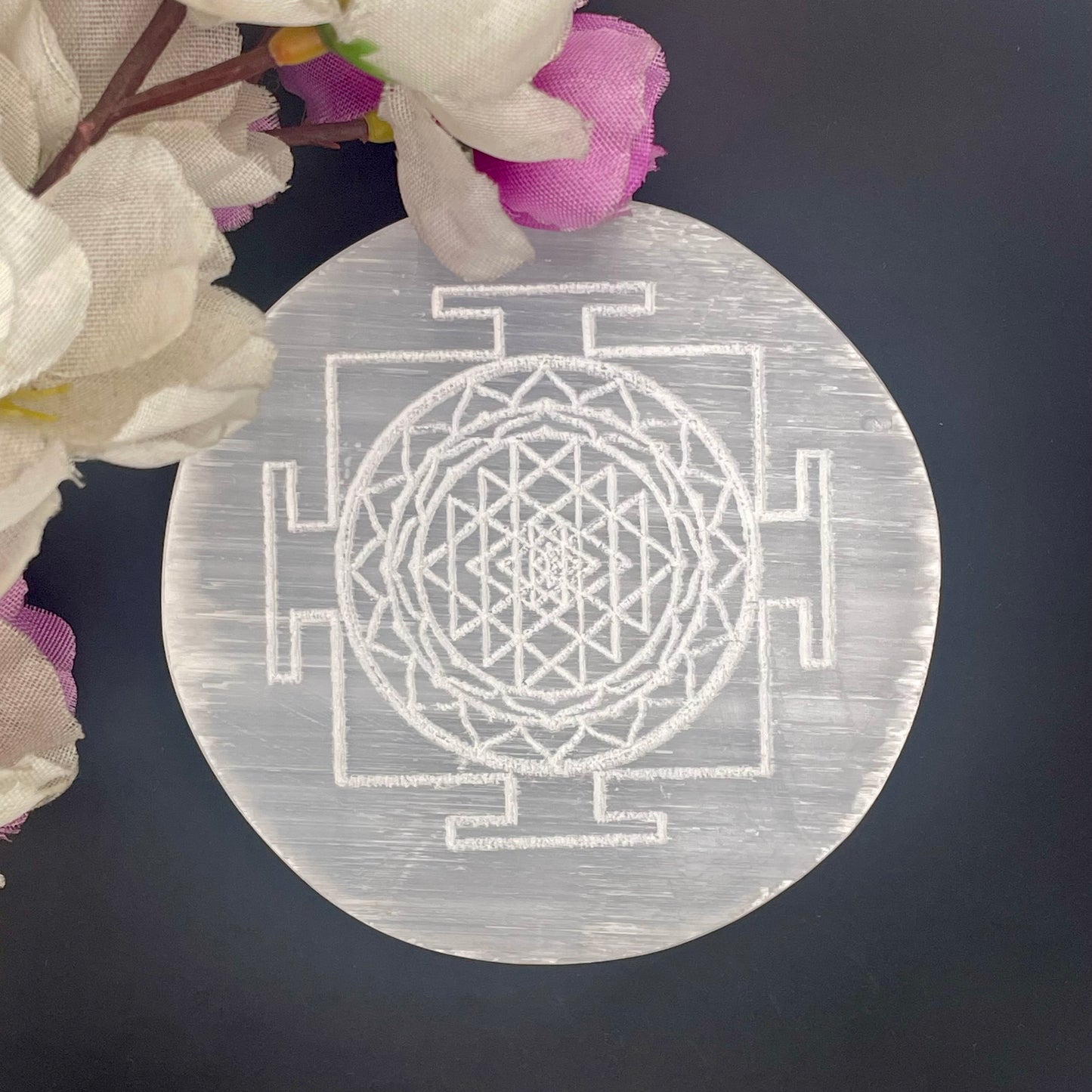 Shree Yantra Charging Selenite Plate Round- 3 inch