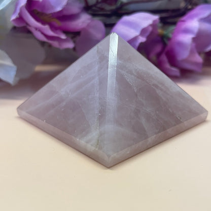 Rose quartz Pyramid - 80-90 grams