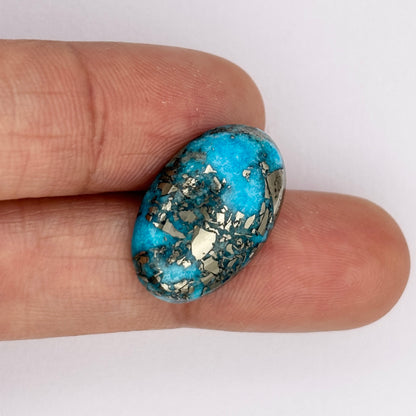 9.37 Ct. Natural & Lab-certified Irani Firoza/Turquoise- GT 8222