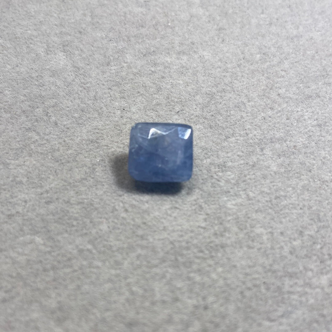 Ceylon_Blue_Sapphire_Gemstone